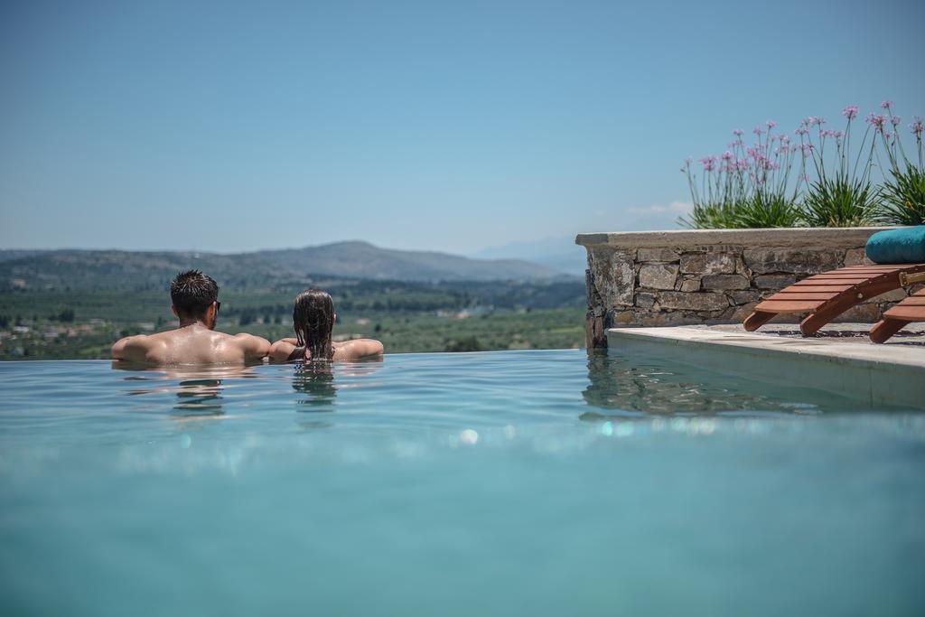 Listen To Nature In A Renovated Traditional Hilltop Villa Liodosifis With Heated Pool Paidhokhorion Quarto foto